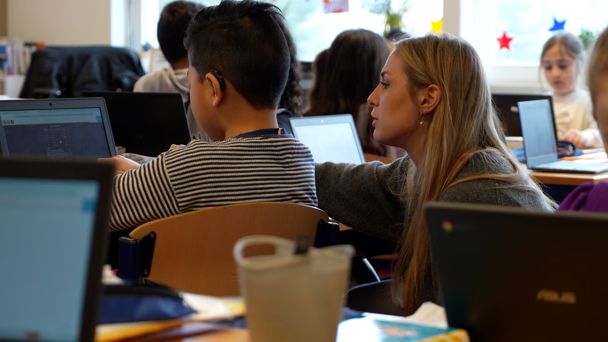 Sanppet in de klas met ASUS Chromebooks